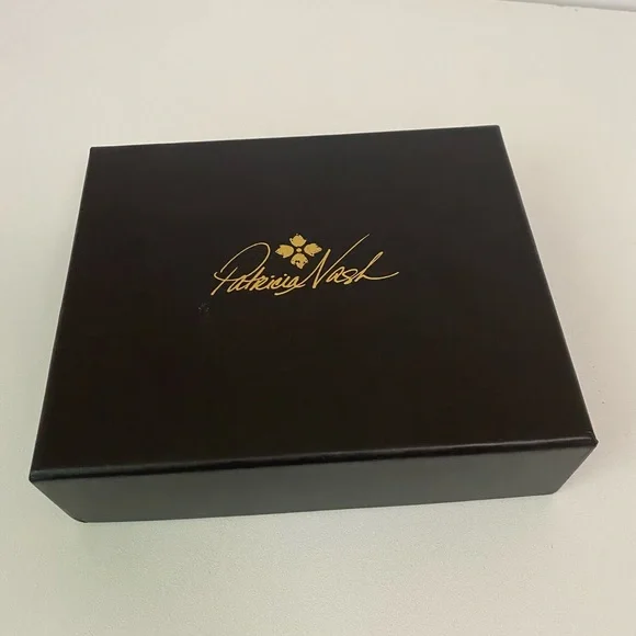 Nwt Patricia Nash coin purse - Picture 3 of 3